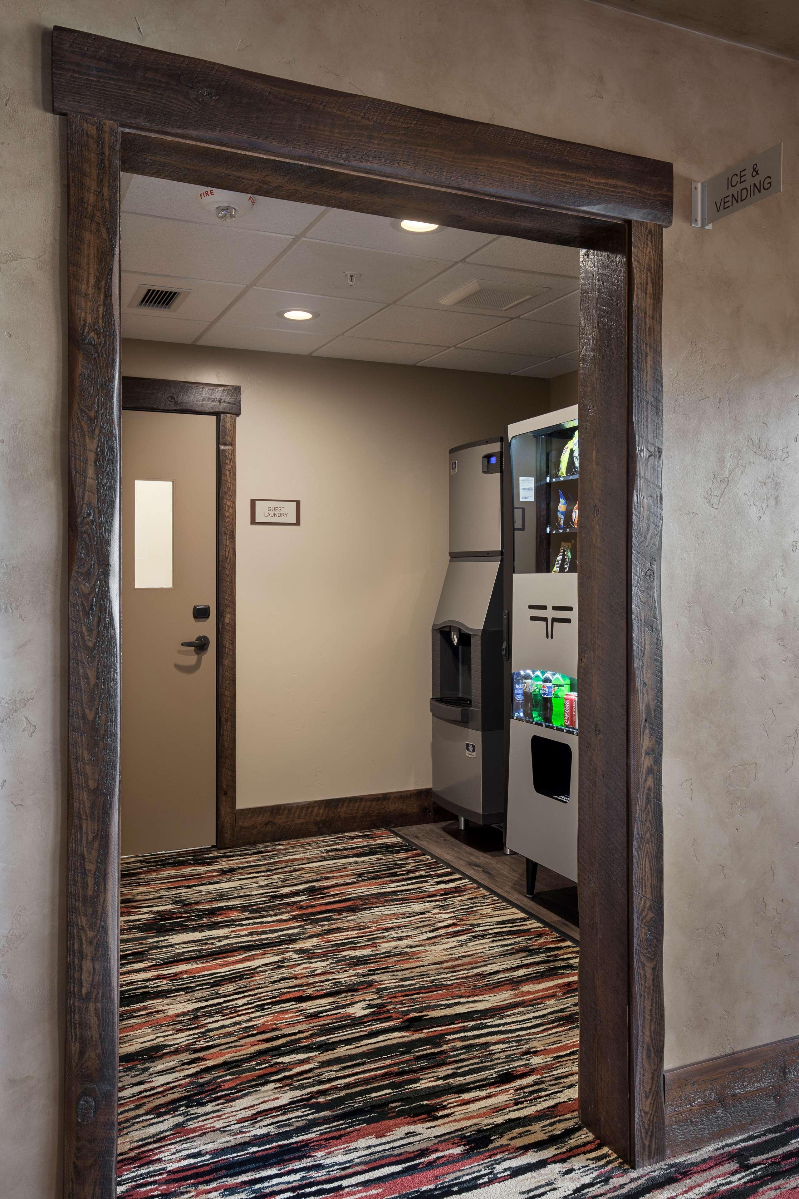Glacier International Lodge カリスペル エクステリア 写真
