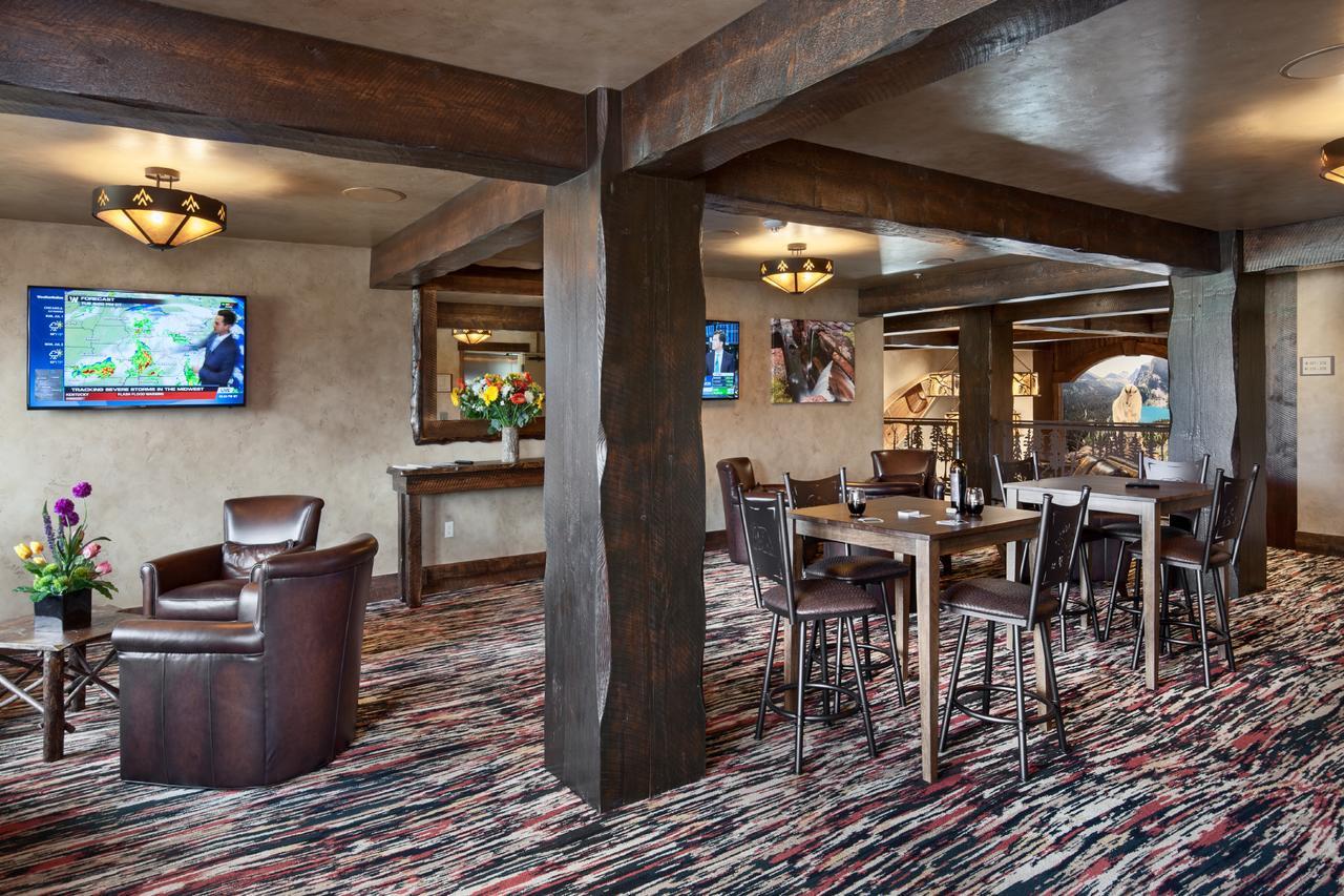 Glacier International Lodge カリスペル エクステリア 写真