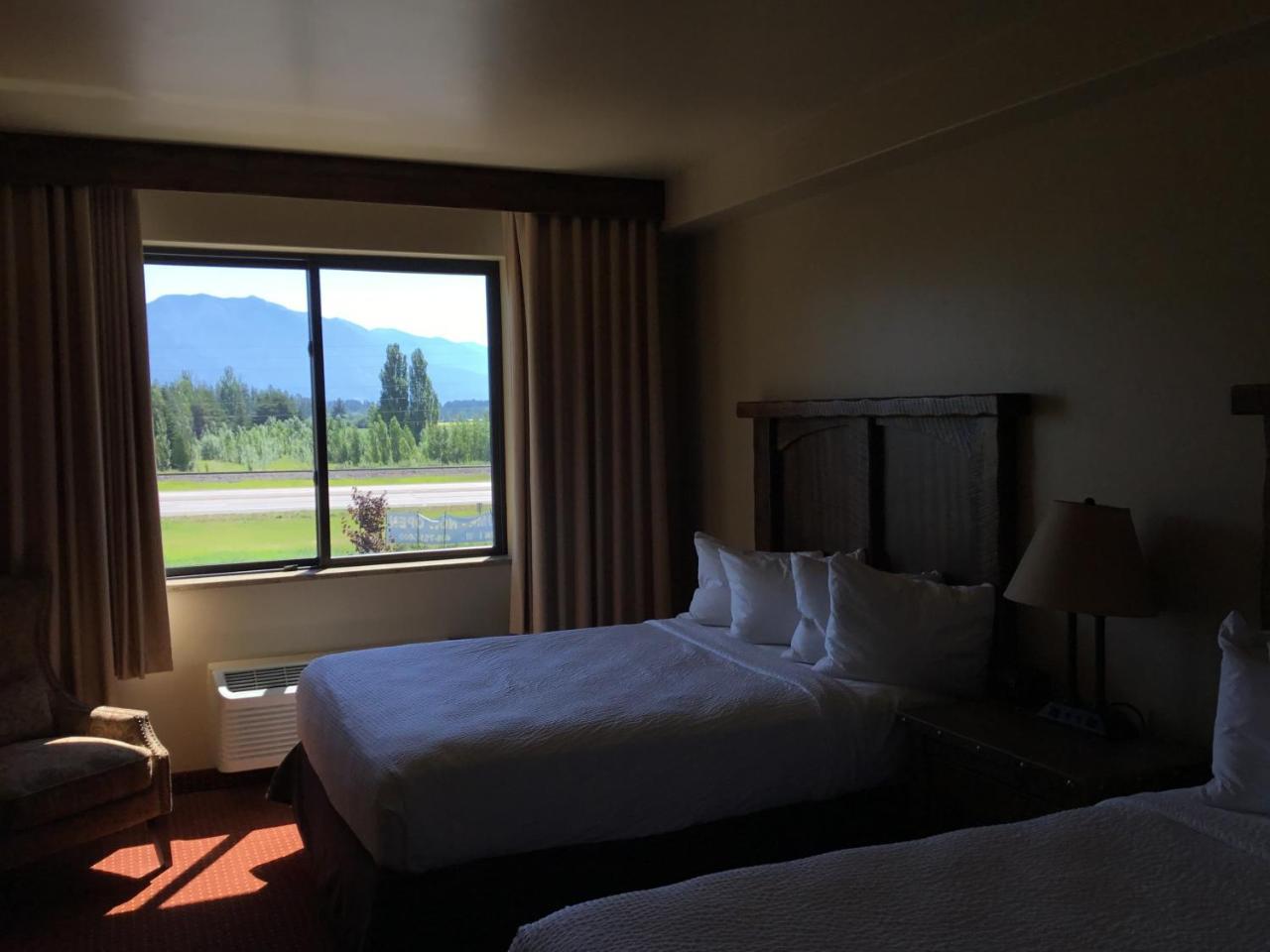 Glacier International Lodge カリスペル エクステリア 写真
